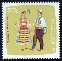 N°1005-1967-ALBANIE-COSTUMES FOLKLORIQUES-50Q