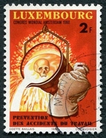 N°0962-1980-LUXEMBOURG-OUVRIER DEVERSANT DE LA FONTE-2F