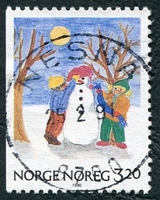 N°1013-1990-NORVEGE-NOEL-ENFANTS ET BONHOMME DE NEIGE-3K20