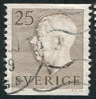 N°0421-1957-SUEDE-GUSTAVE VI ADOLPHE-25O-BRUN