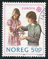 N°0977-1989-NORVEGE-EUROPA-JEU DE FICELLE-5K