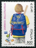 N°2380-1999-ITALIE-ECOLIERE ET FRANCOBOLLI-800L