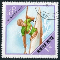 N°2239-1972-HONGRIE-SPORT-JO DE MUNICH-KAYAK-1FO