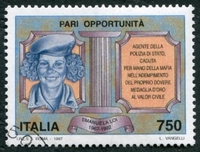 N°2215-1997-ITALIE-EMMANUELA LOI-AGENT DE POLICE-750L