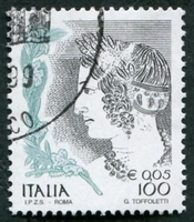 N°2347-1999-ITALIE-JEUNE VELEA-100L-0,05€