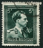N°0696-1945-BELGIQUE-ROI LEOPOLD III-5F-VERT