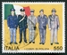 N°1705-1986-ITALIE-UNIFORMES DE POLICE-DRAPEAU-550L 