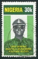 N°338-1977-NIGERIA-GENERAL MURTALA EN TENUE COMBAT-30K