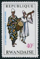 N°0270-1968-RWANDA-COSTUMES-HAUTE VOLTA-40C
