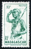 N°300-1946-MADAGASCAR-DANSEUR DU SUD-10C