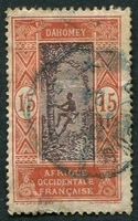 N°048-1913-DAHOMEY FR-INDIGENE SUR ARBRE-15C