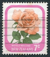 N°0651-1975-NOUVELLE ZELANDE-FLEUR-ROSE MICHELLE MEILLAND-7C